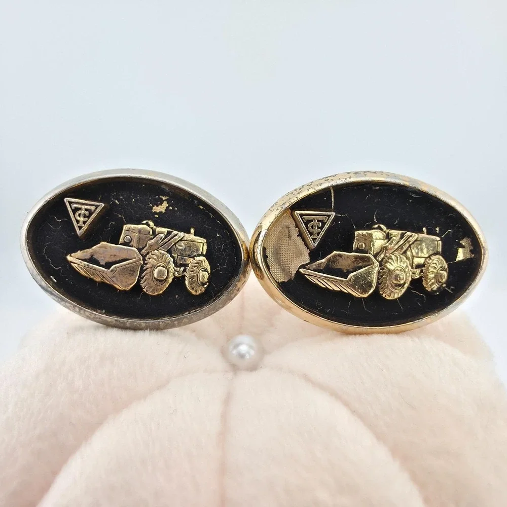 Vtg TRACTOMOTIVE CORP. Tie Clip Cufflink Set Bulldozer Black Enamel Gold Tone